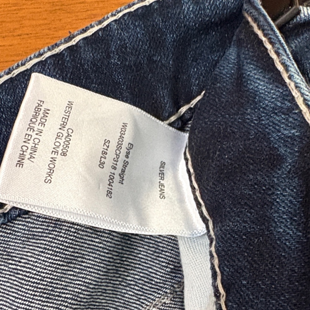 Silver Jeans Dark Blue Denim - Picture 2 of 4
